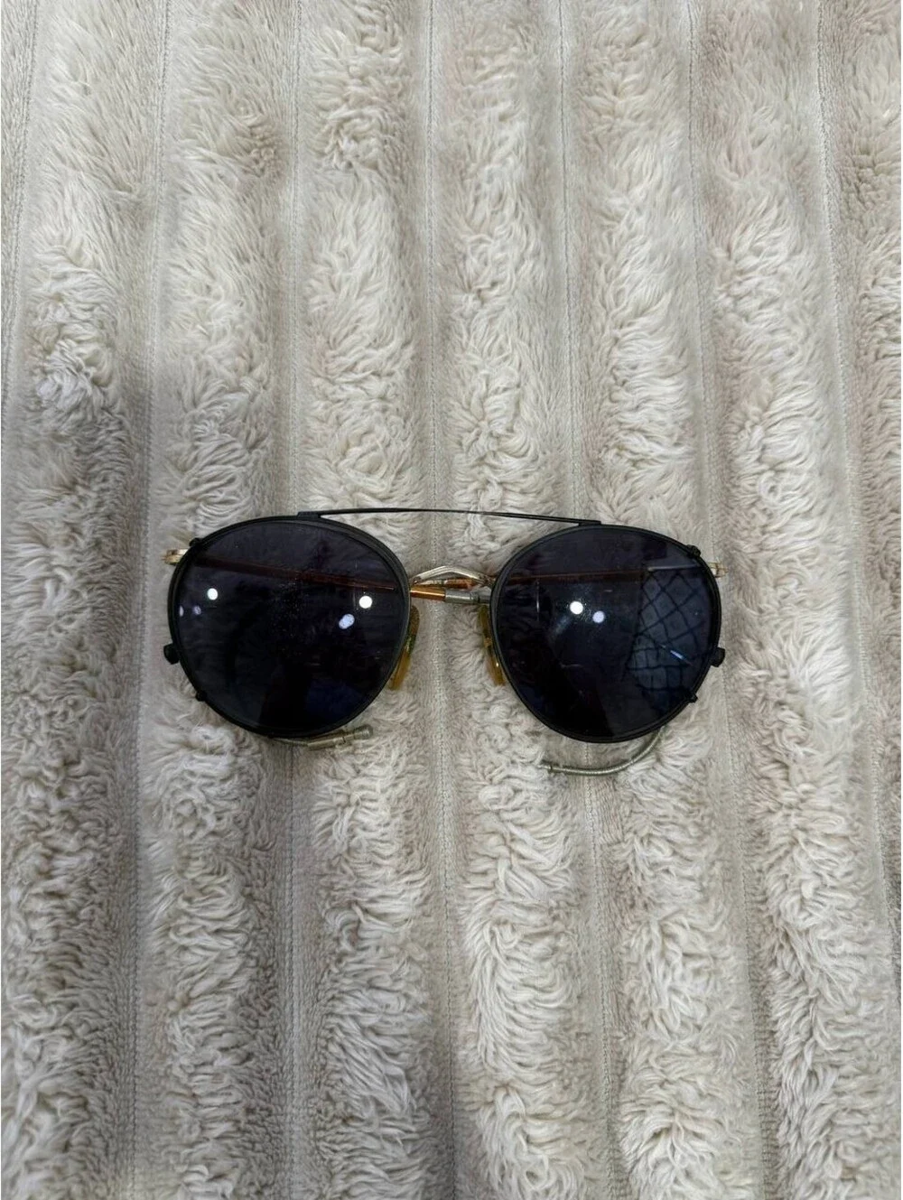 Vintage Round Clip On Sunglasses Luxottica Italy Cable Temple Japan 49x22